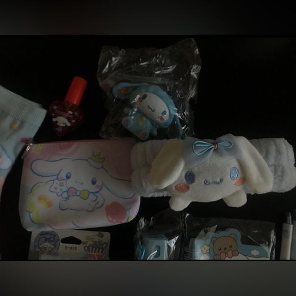 CINNAMOROLL - Picture 6 of 10